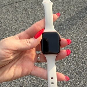 Apple Smartwatch with Cream Band